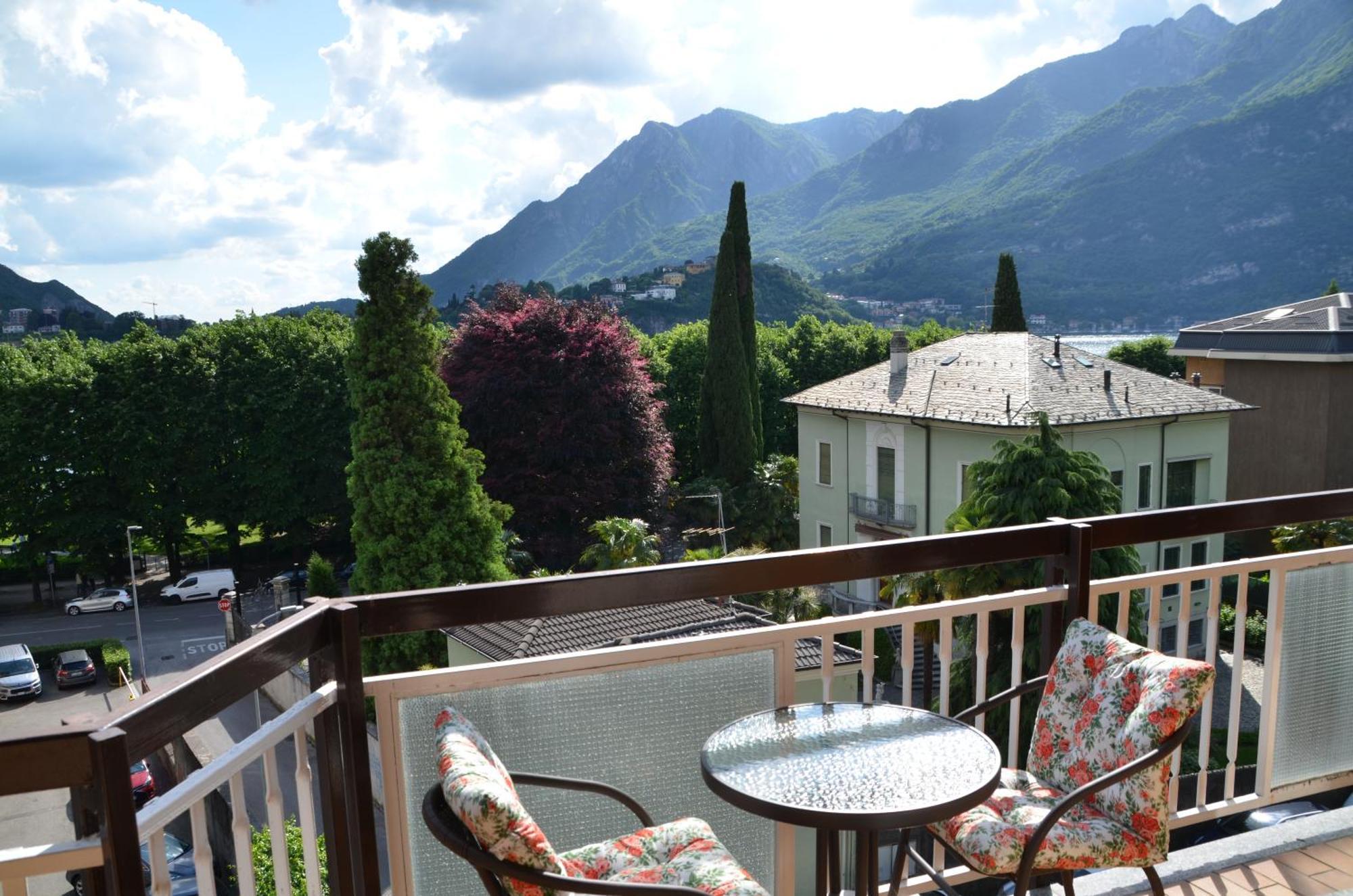 Appartamento Big Romantic Lake View & Terrace Lecco Esterno foto